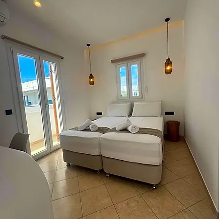 Otel Eleni's Antiparos Town