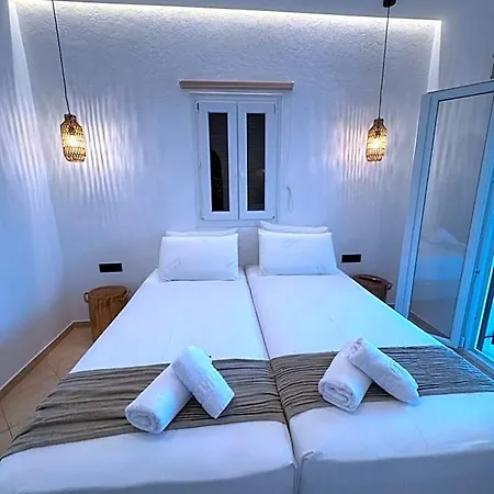 Otel Eleni's Antiparos Town