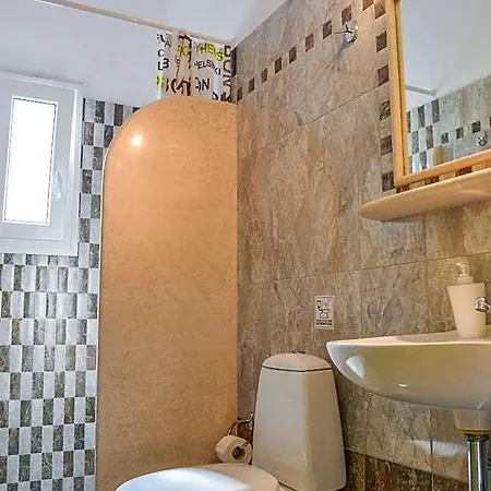 Eleni's Hotel *