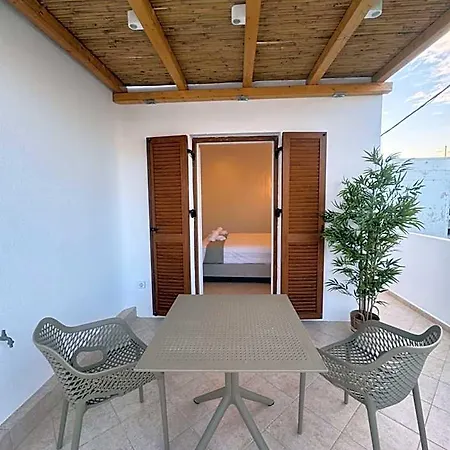Eleni's Otel Antiparos Town