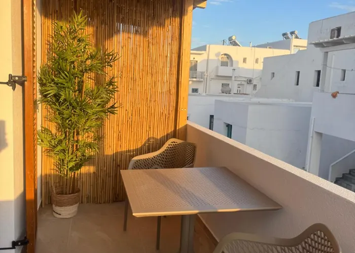 Eleni'S Rooms Hotel *